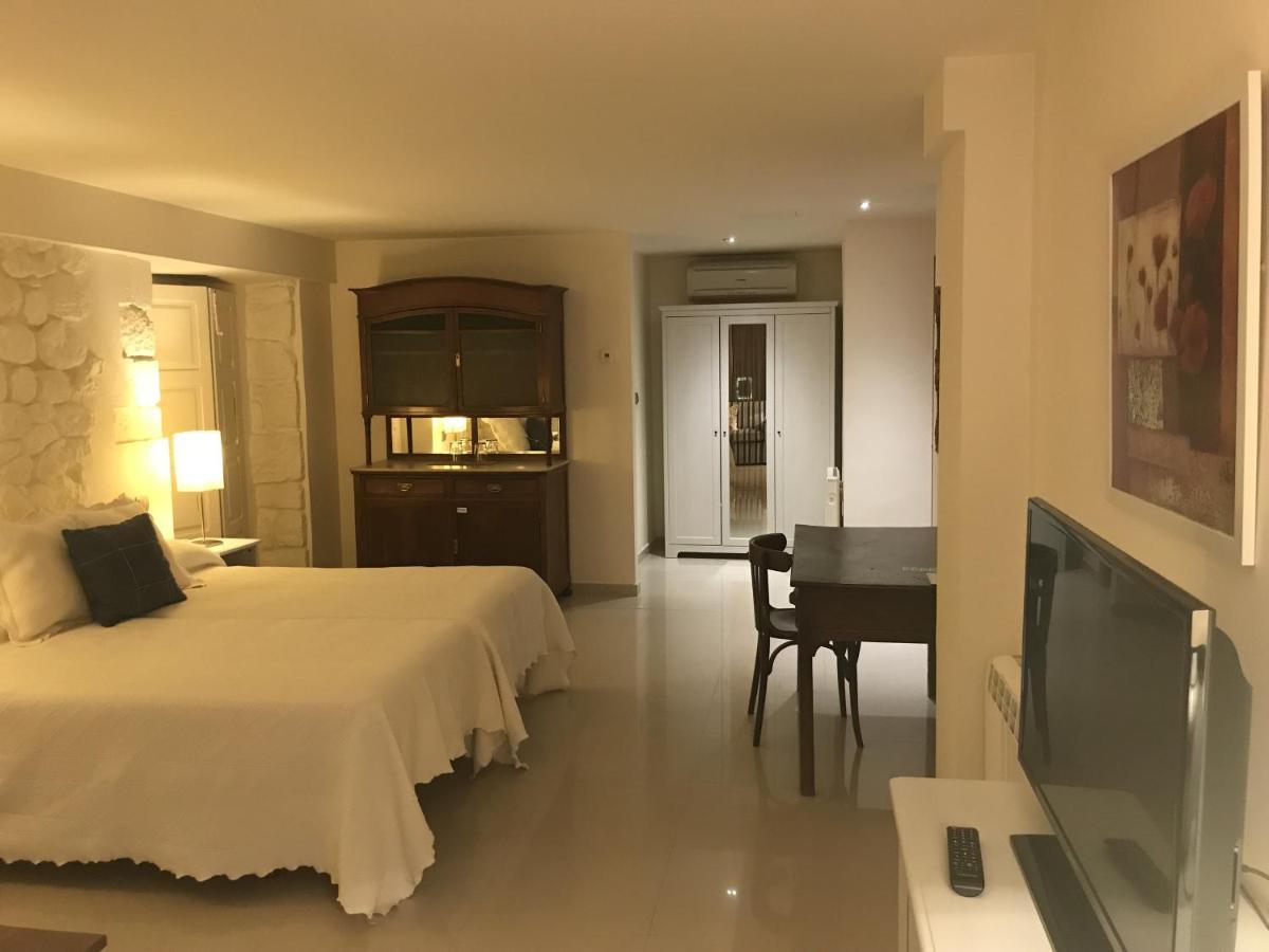 Ebro Appartement *